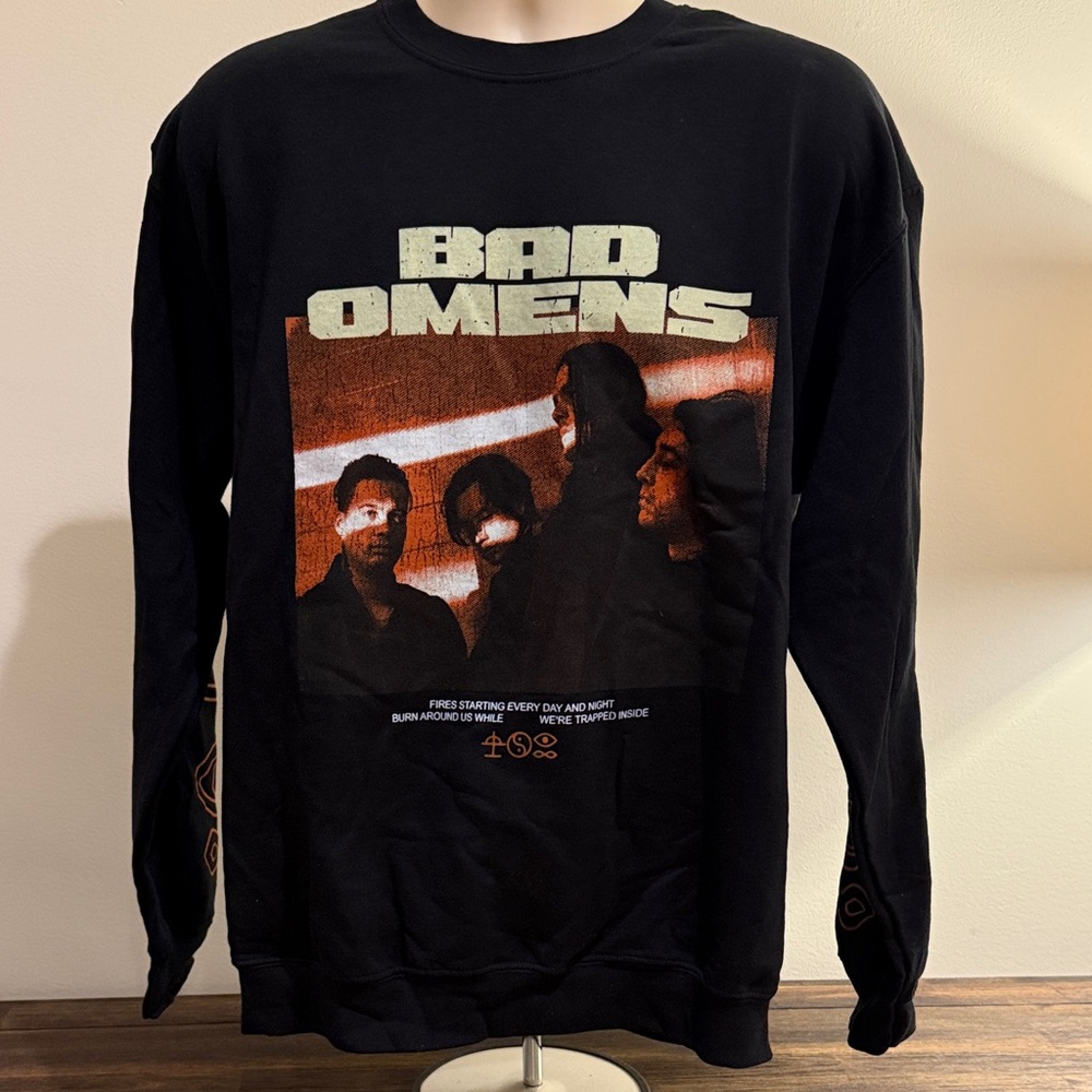 Black Graphic Crewneck Sweater